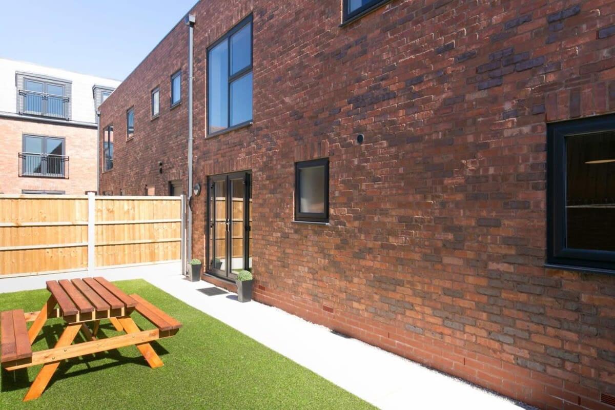 Stunning 2 Bedroom Apartment In Wallasey Zewnętrze zdjęcie